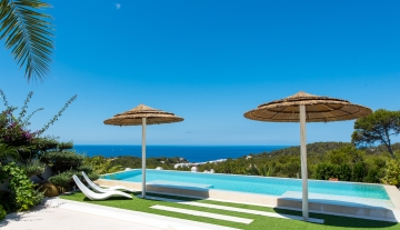 Resa Estates modern villa for sale te koop Cala Tarida Ibiza pool 3.jpg